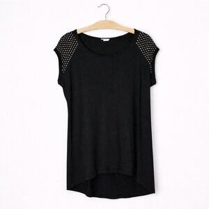 CHA CHA VENTE | Black Slinky Tee Shirt with Rhinestone Shoulders – Women’s Large